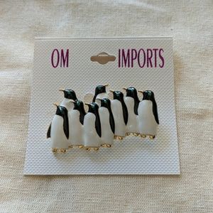 Penguin brooch
